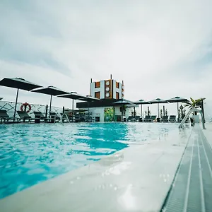 ノストラム エアポート マラガ